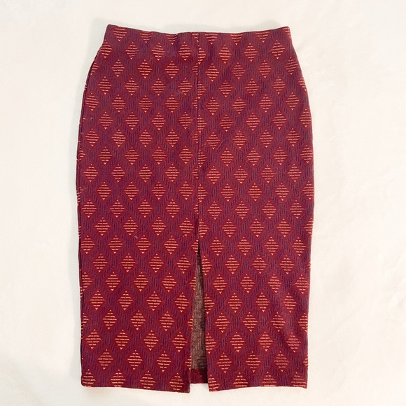 ZARA Burgundy Geometric Pattern Stretch Pencil Skirt Size M - Picture 1 of 10
